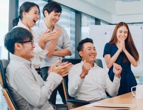 ��LEYU�پW�W�������L��