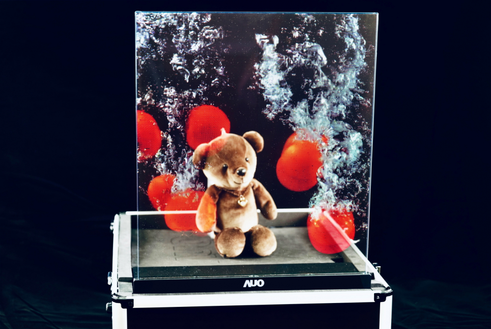 ���_�Դ�����Micro LED�@ʾ���g(sh��)����֮͸���@ʾ�����߂�ߴ�͸�����@��������������ƴ��֮���ԣ��ɏV����(y��ng)����ǻ��Ƅ����������������t(y��)���ȶ�Ԫ����